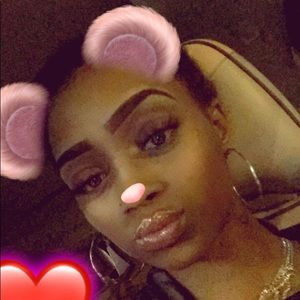 Meet your Posher, Jasmine